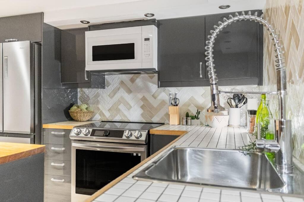 Magnificent 2Br Apartment Fully Equipped Montréal Exteriör bild